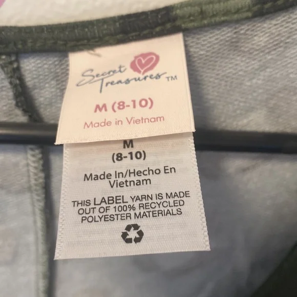 Green Leopard Print Women’s Sleeper Jumper with Pockets - Picture 4 of 5